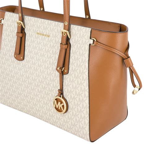 michael kors tasche weiß beige tkmaxx|Michael Kors leather tote.